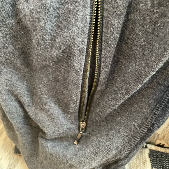 Vintage Guess Cardigan - Picture 9 of 11